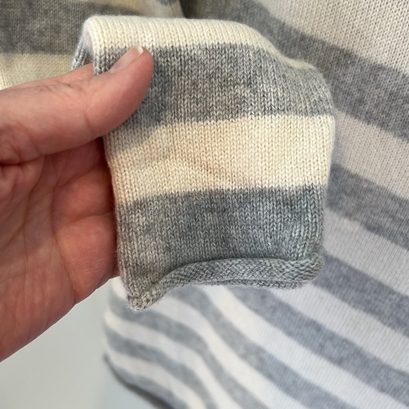 Athleta Backcountry Cashmere Gray Ivory Striped Sweater Crewneck Womens Large - Picture 8 of 16